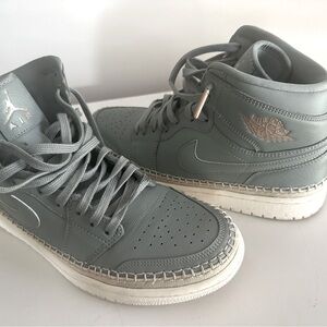 Jordan 1 Retro High Mica Green